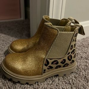 Toddler size 8t boots (worn maybe 5 times)